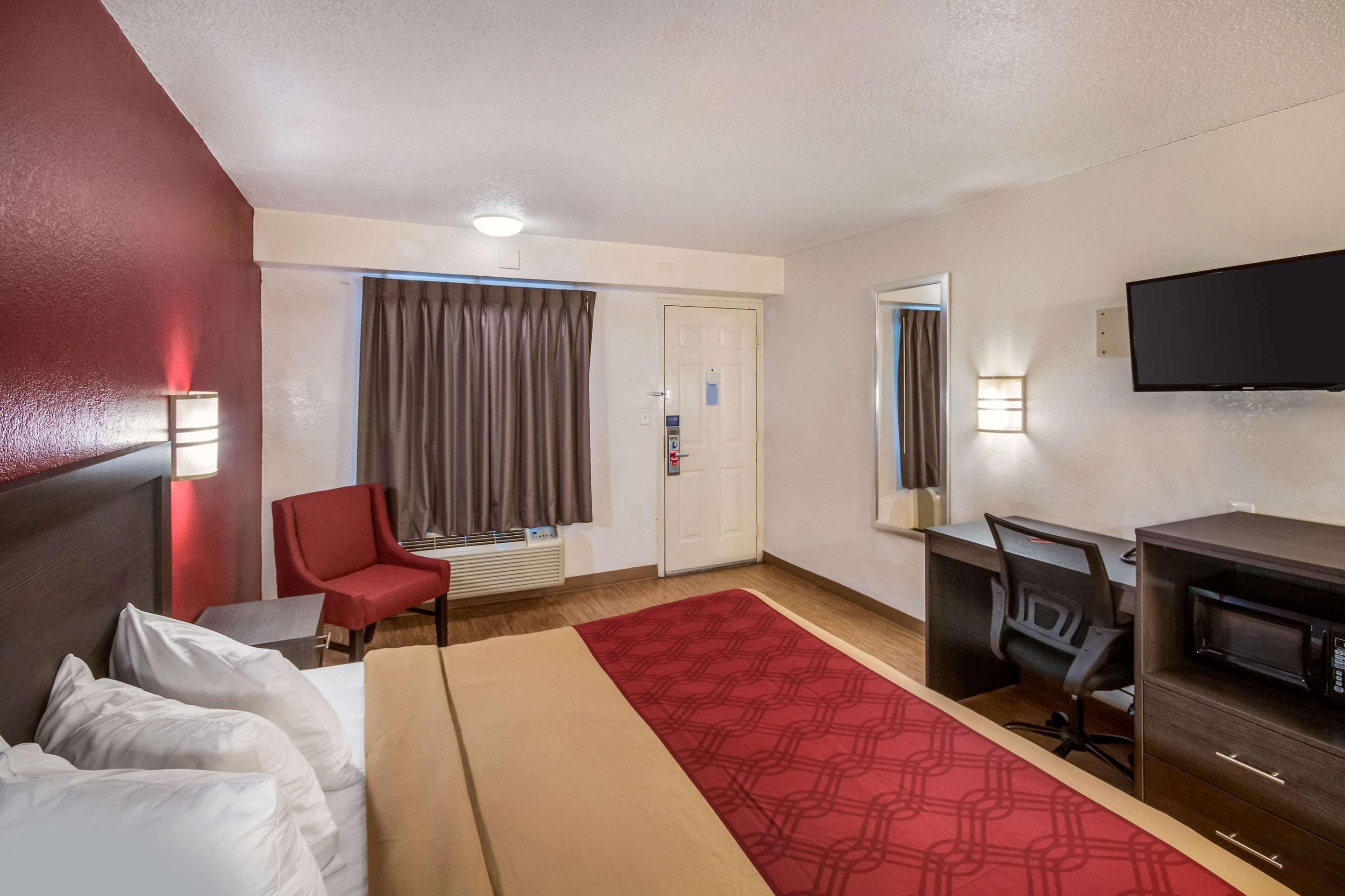 Days Inn By Wyndham Charleston Wv Esterno foto